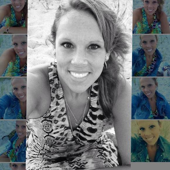 Meet your Posher, Kimberly - Picture 1 of 1